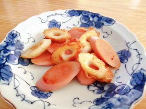 魚肉ソーセージとちくわの炒め物